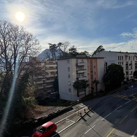 Modern Flat With Big Balcony & Garage Parking Apartamento